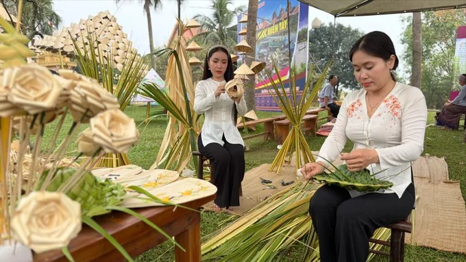 Làng Văn hóa - Du lịch các dân tộc Việt Nam đang chuẩn bị cho chuỗi hoạt động tháng 8. Ảnh: THU LÊ